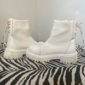 Women Knit Boots